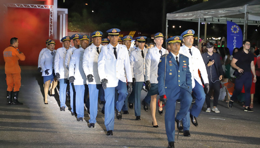  Um dos momentos mais aguardados foi a cerimônia de formatura de 14 militares dos bombeiros no Curso de Habilitação de Oficiais da Administração (Choa)