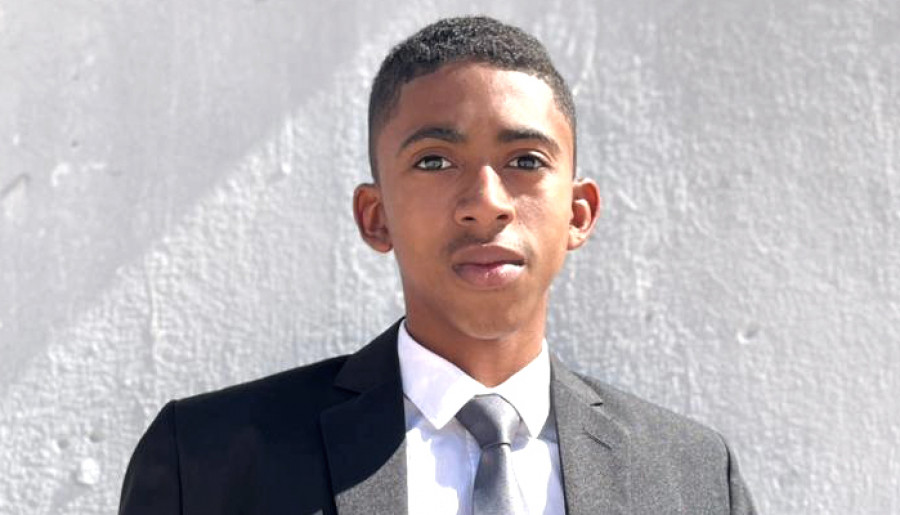 Aluno Henrique Gabriel, medalha de prata na ONC