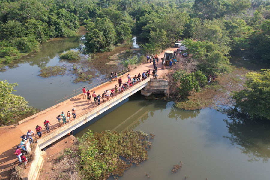 Movimentação no local do acidente. Foto: AN