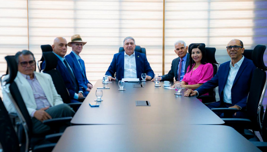 Durante a reunião, governador Laurez Moreira destacou a importância da transparência e do controle público