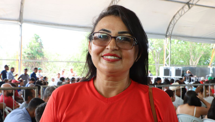 Moradora de São Geraldo do Araguaia, no Pará, Maria da Conceição, celebra a obra que esperou desde a infância, descrevendo a ponte como a concretização do sonho de toda a região (Crédito foto: Antonio Gonçalves/Governo do Tocantins)