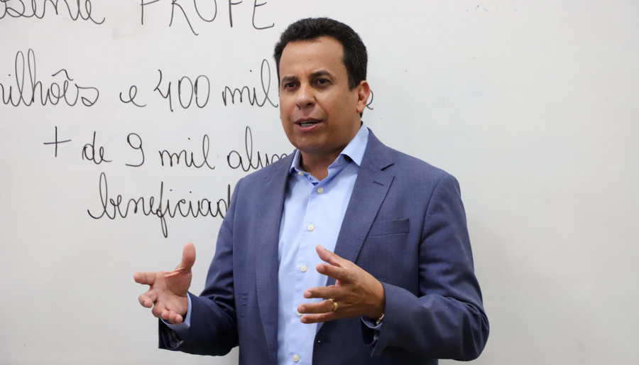 Secretário da Educação, Fábio Vaz, evidenciou que a bolsa contribui diretamente para a redução da evasão e para a permanência dos estudantes na escola