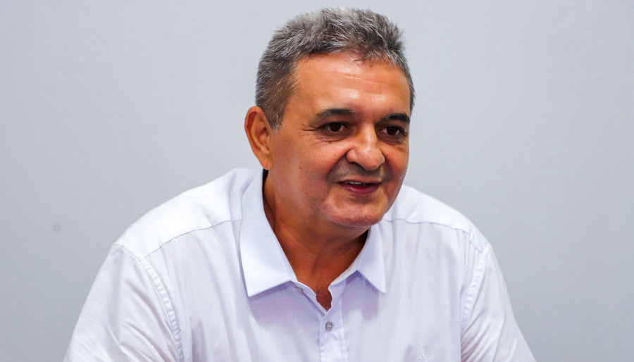 Diretor da Escola Estadual Presidente Tancredo Neves, Adilson de Carvalho, destacou que, com a reforma, a escola conseguirá atender mais de 150 alunos do ensino médio em tempo integral;