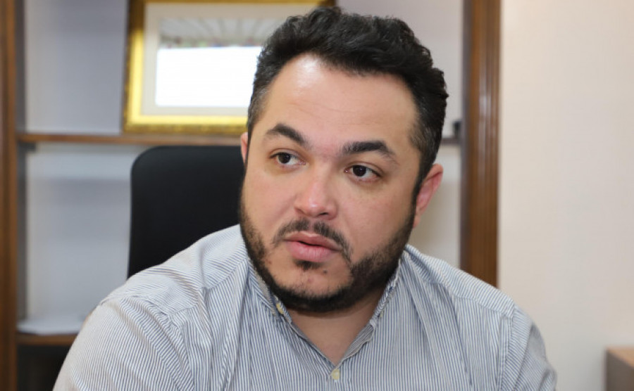 Presidente da Ageto, Túlio Labre, explica o reforço dos trabalhos na fase final da obra, com foco na execução do trecho restante - Foto: Antonio Gonçalves/Governo do Tocantins