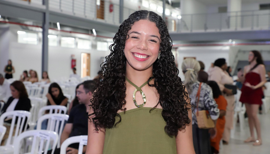 Acadêmica Cinthya Carvalho, do curso de Direito, comemora inauguração do novo câmpus da Unitins em Dianópolis - Foto: Antonio Gonçalves/Governo do Tocantins