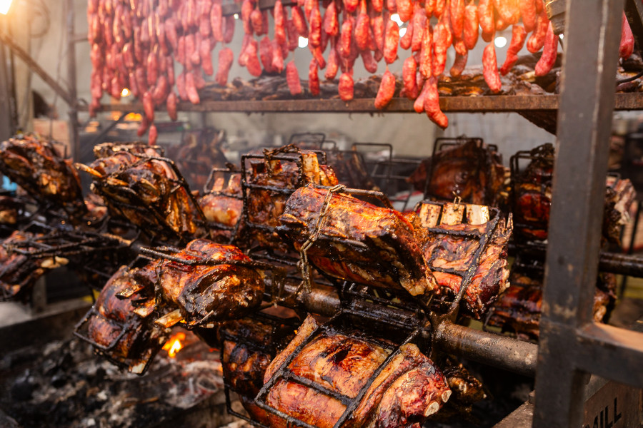 O festival ainda tem no menu costela de chão, lanches de costela, pratos típicos, como o Baião de Dois e Feijão Tropeiro
