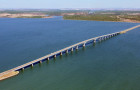 Governador do Tocantins, Wanderlei Barbosa, sancionou a lei de nº 4.392, que denomina a ponte sobre o Lago de Palmas com o nome 