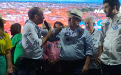 Prefeito de Araguaína, Wagner Rodrigues, discursou ao lado de Dimas durante comício nesta quinta-feira, 29.