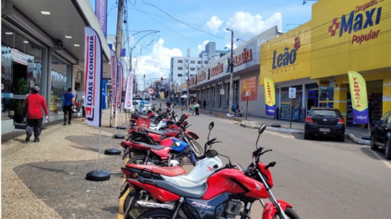 Avenida Cônego João Lima, centro de Araguaína. 