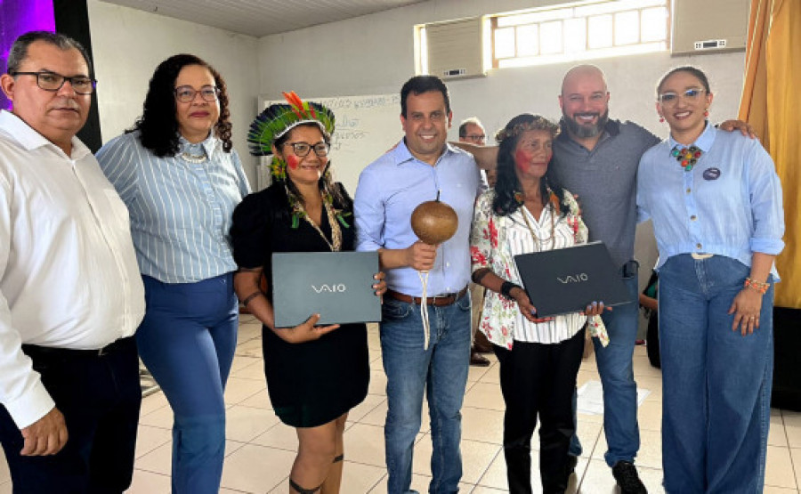 Serão entregues cerca de 14 mil notebooks com o Profe Digital.