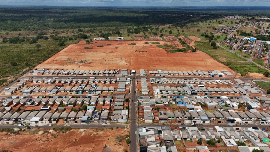 A terceira e última etapa do Residencial Parque do Lago está oferecendo 314 casas e, segundo a construtora M21, restam 70 unidades disponíveis para venda.