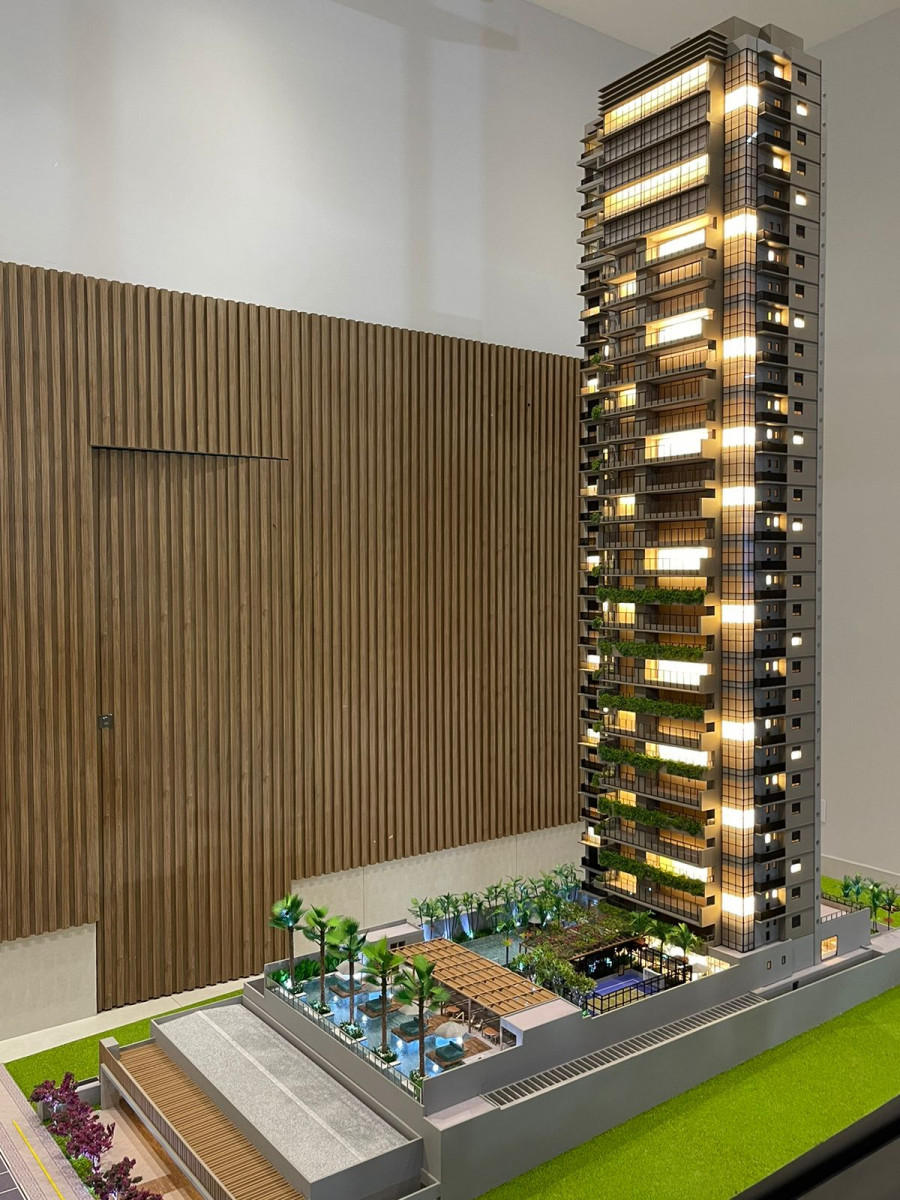 Maquete do empreendimento à disposição no estande de vendas