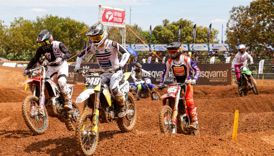 Com o apoio do Governo do Tocantins, Palmas recebeu pilotos de 12 países na 4ª etapa do Campeonato Brasileiro e abertura do Estadual de Motocross - Emerson Silva/
