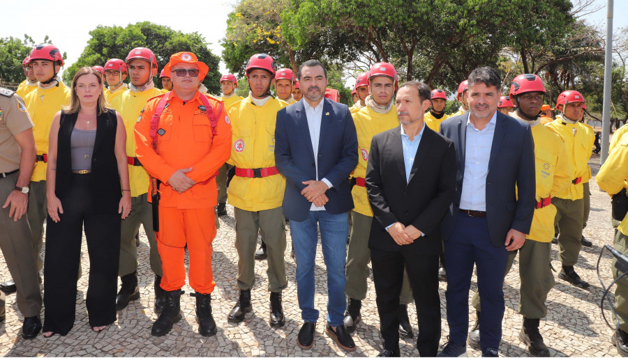  Governador autorizou a contratação de mais 60 brigadistas para atuarem nas regiões atingidas