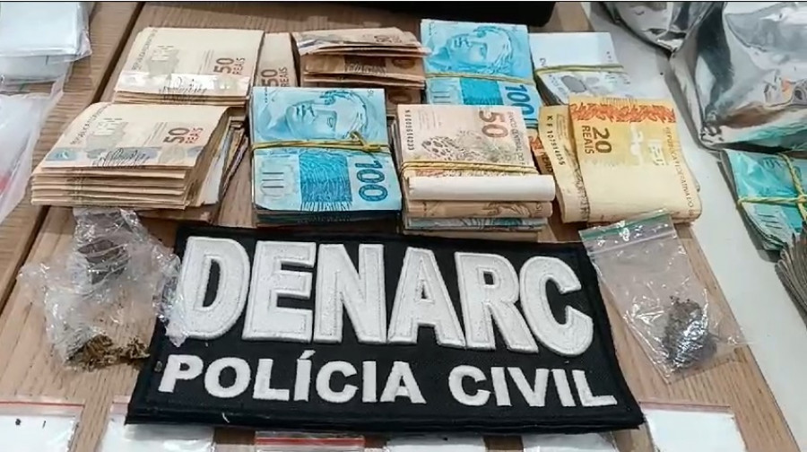 De acordo com o delegado José Anchieta, foram apreendidos cerca de R$ 50 mil em espécie