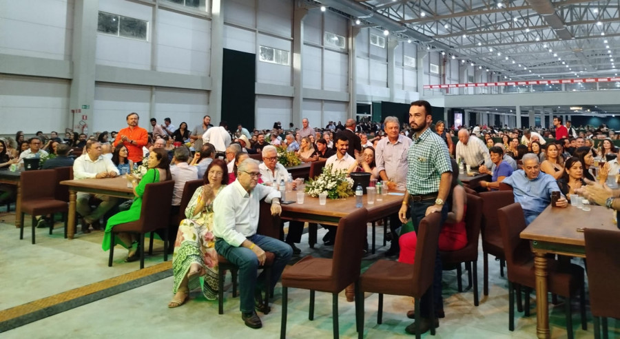 Representantes do poder público, empresários, diretoria do SRA e comunidade em geral estiveram presentes no evento. 