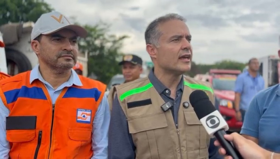 Ministro dos Transportes Renan Filho, acompanhado do governador Wanderlei Barbosa. Foto: Araguaína Notícias