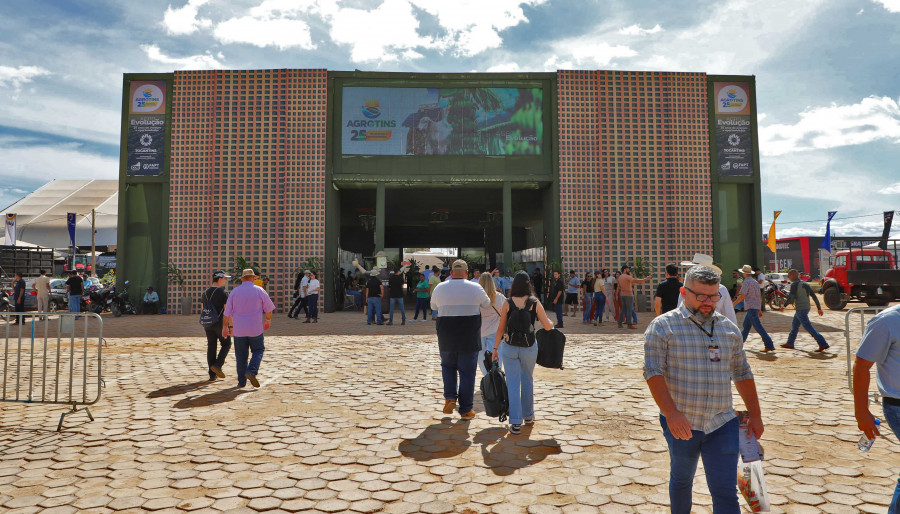Visitantes participam de oficinas e workshops no Parque Agrotecnológico Engenheiro Agrônomo Mauro Mendanha, em Palmas, com foco em tecnologia e inovação no campo | Foto: Aldemar Ribeiro/Governo do Tocantins]