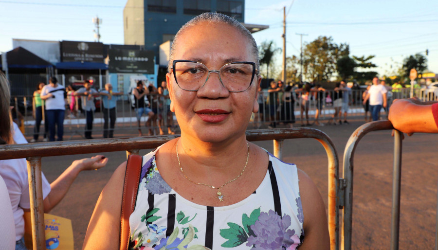 Moradora da região antes da fundação da capital, Marilene Pereira de Souza acompanhou o desfile pela primeira vez e desejou parabéns para a cidade de Palmas