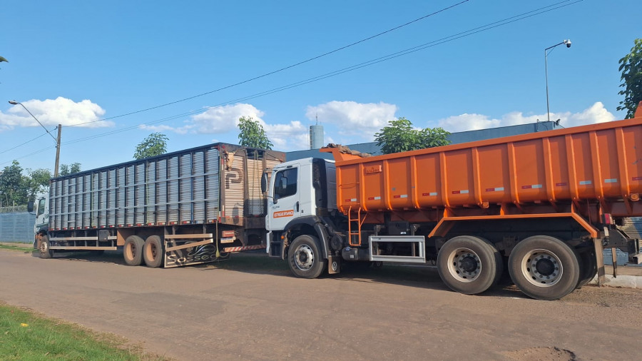 Caminhão localizado em fazenda nas Serras Gerais, no Tocantins; propriedade era usada como base logística pelo núcleo financeiro e operacional do tráfico de drogas.