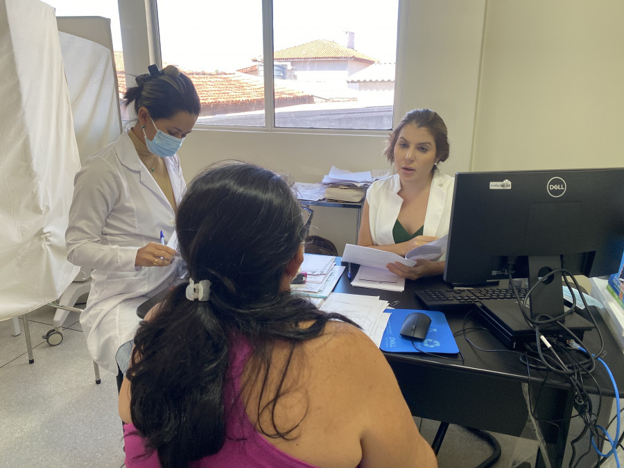  Equipe médica em atendimento