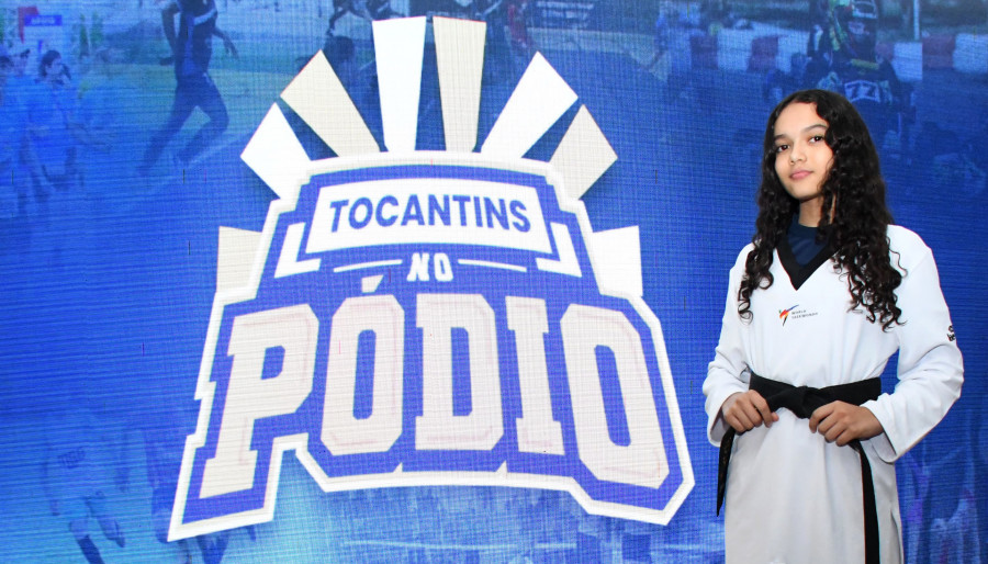 A jovem atleta de taekwondo Isabela Godinho, destaque internacional, reforça a importância do apoio do Governo do Tocantins para o desenvolvimento de talentos esportivos (Thiago Wahlbrink/Governo do Tocantins);