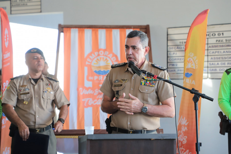  O Comandante-Geral da Polícia Militar do Tocantins, Coronel Márcio Barbosa, falou sobre a atuação integrada como forma de garantir a ordem e a segurança dos banhistas e da população nesta temporada de praia - Créditos: Felix Carneiro/Governo do Tocantins