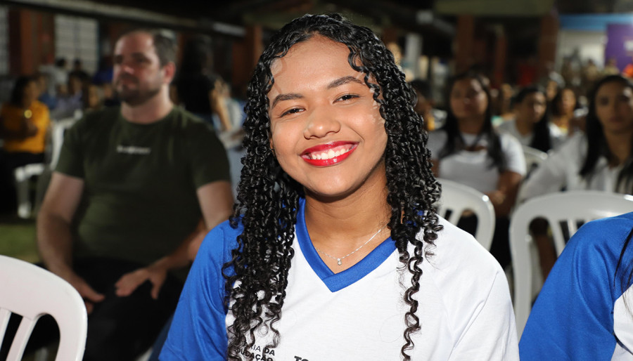  Aluna da unidade, Thalyta Alves expressa a expectativa positiva com a reforma da escola e acredita que a melhoria da estrutura trará mais conforto e qualidade ao aprendizado dos estudantes.