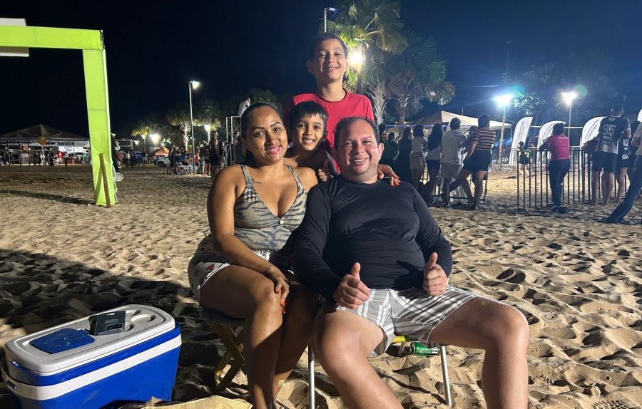 //araguainanoticias.com.br/imagem/0/0/31230/marcos-filho-e-thiago-santos-secom-araguaina.jpg