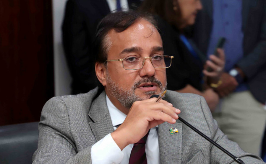 Secretário de Estado da Indústria, Comércio e Serviços, Carlos Humberto Lima, ressalta o papel do Refis 2025 na promoção da legalidade e no fortalecimento do ambiente de negócios no Tocantins - Adilvan Nogueira/Governo do Tocantins