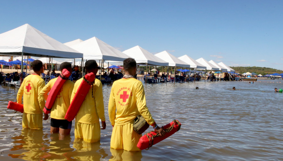 Corpo de Bombeiros Militar do Tocantins também teve atuação decisiva na segurança dos banhistas durante a Temporada de Praia 2025 - Governo do Tocantins