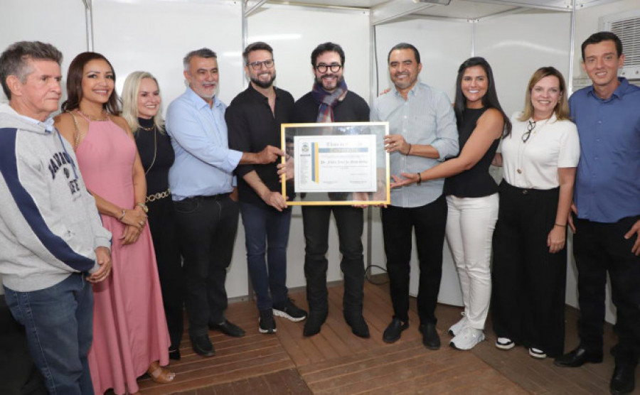  Governador Wanderlei Barbosa participou da entrega do Título de Cidadão Tocantinense ao padre Fábio de Melo - Tharson Lopes/Governo do Tocantins 