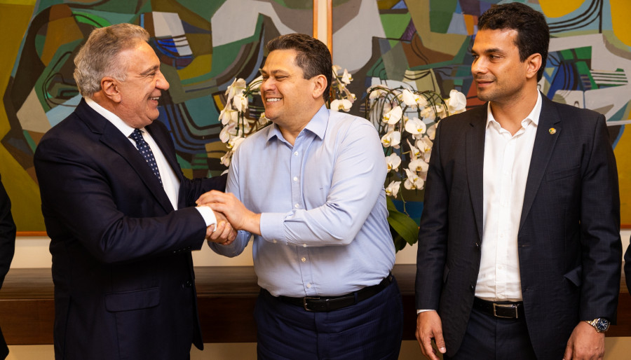 Agradecendo a recepção, o governador Laurez Moreira  defendeu e buscou apoio para  projetos importantes para o Estado 