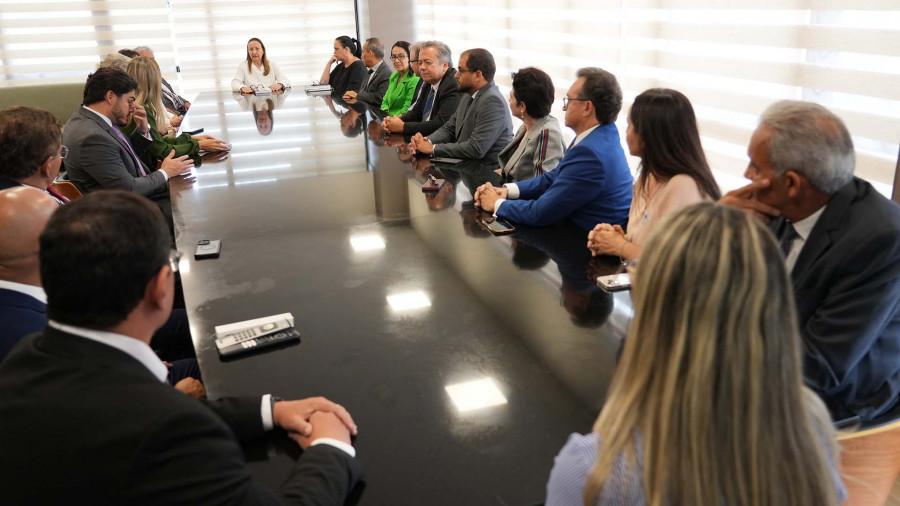  Entrega da lista sêxtupla do Quinto Constitucional reúne dirigentes do TJTO e da OAB-TO, em Palmas.