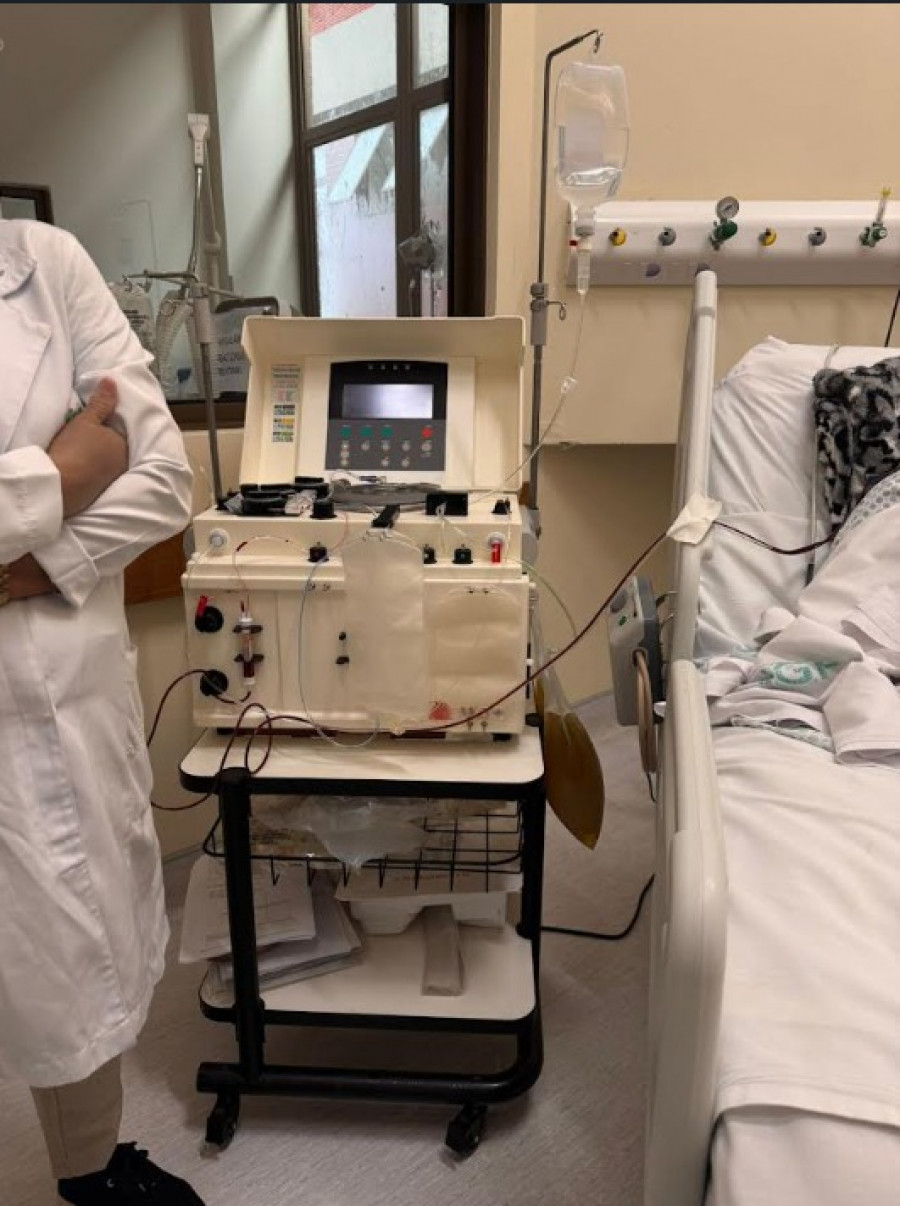 O procedimento foi indicado para uma paciente em surto agudo da doença, após avaliação multiprofissional