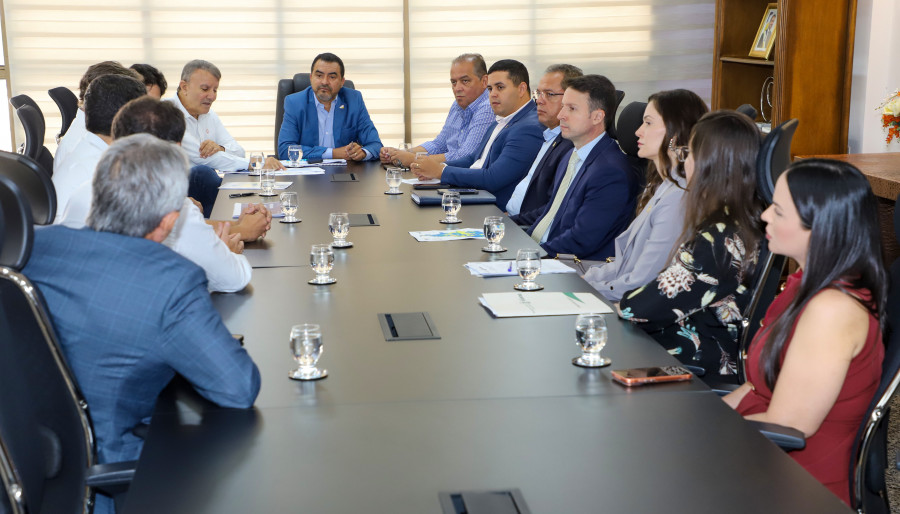   Durante o encontro, também ficou definido que a empresa apresente um estudo para implantação da tarifa social no estado
