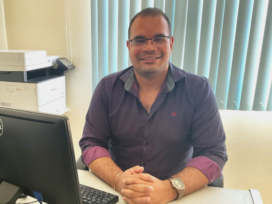 “Dr. Winglerson Cordeiro explica: o rim compensa até não conseguir mais. Cada excesso deixa cicatrizes silenciosas