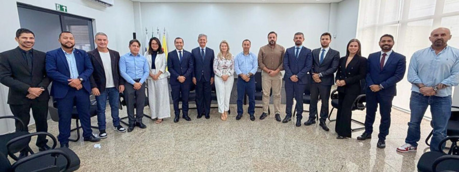 Promotores do MPTO, prefeito de Araguaína e procuradores do município se reuniram para discutir alagamentos, trânsito e projetos de modernização da segurança pública na cidade.