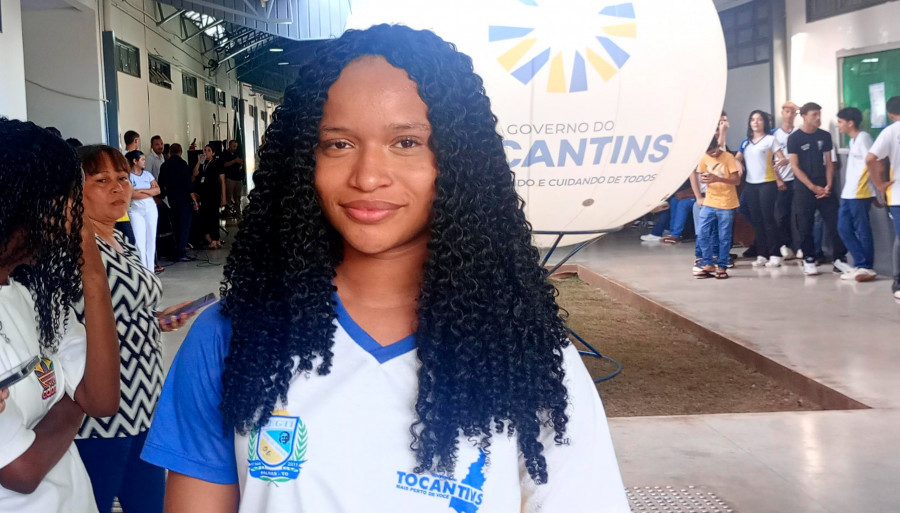 Estudante Gleidiane da Costa Guedes pontuou que a reforma no Colégio Rafael de Queiroz trouxe mais conforto e acolhimento para os alunos