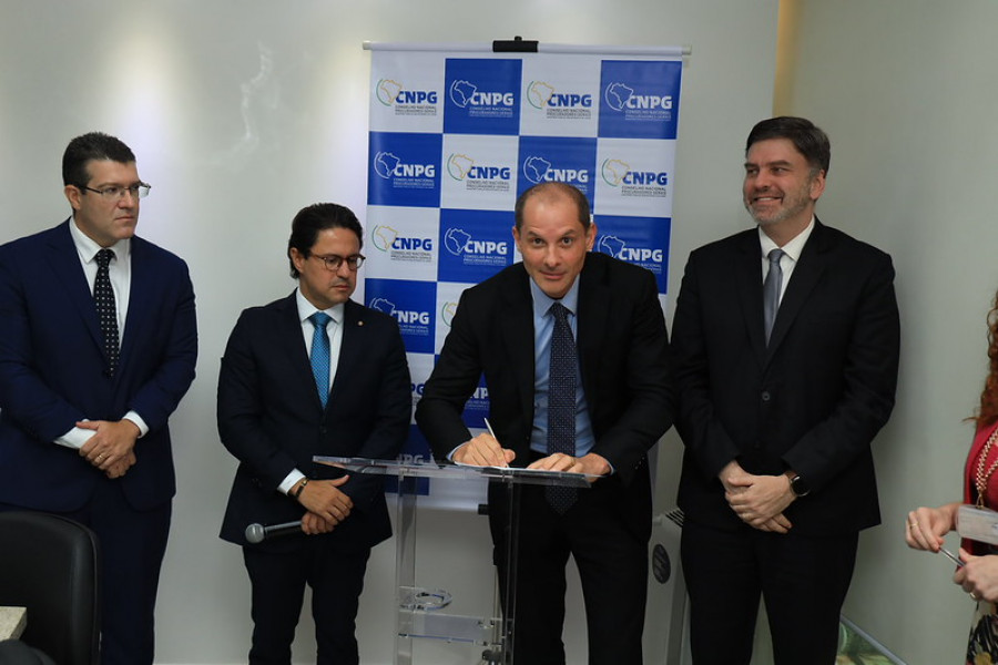 Assinatura de acordo durante reunião do Conselho Nacional de Procuradores-Gerais oficializa participação do Ministério Público do Tocantins em projeto nacional de inteligência artificial.