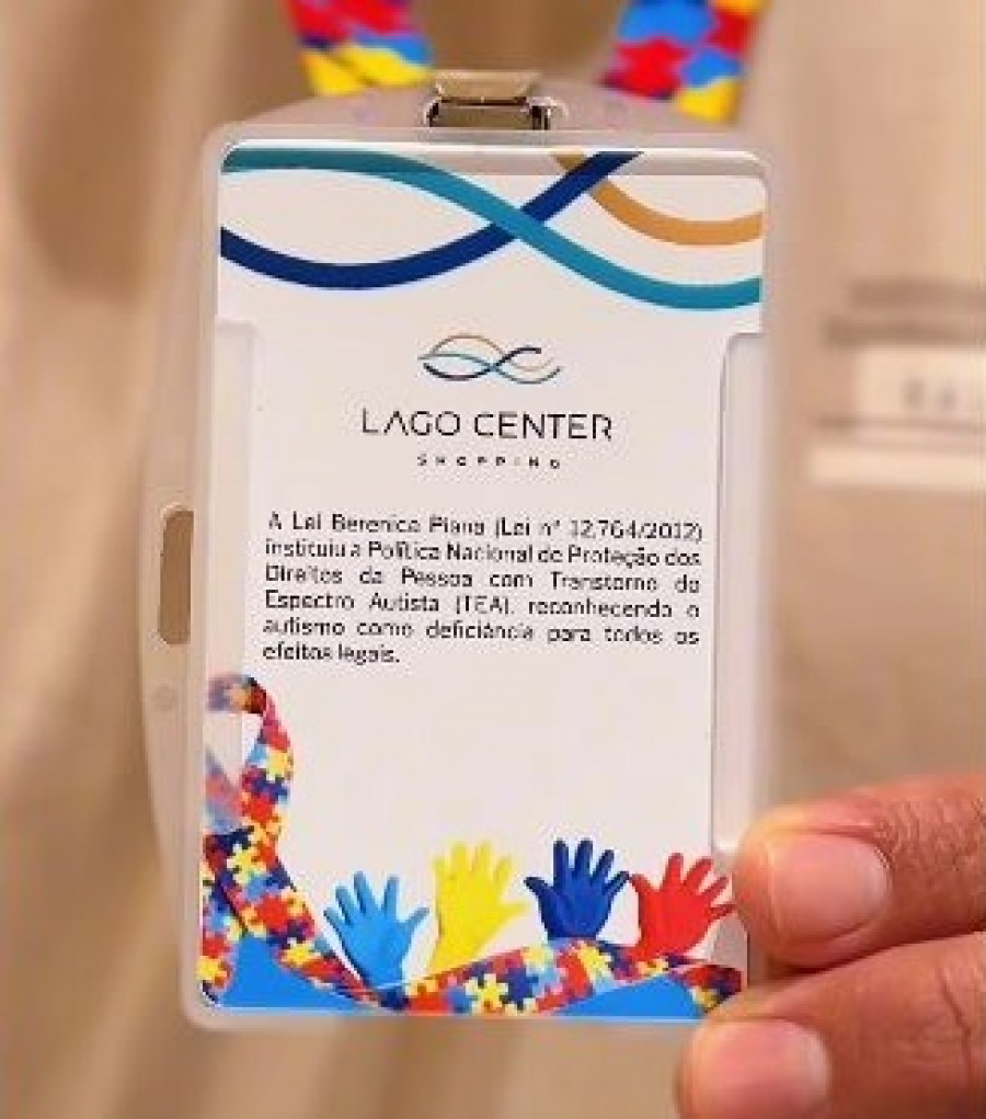 O processo de empréstimo foi desenhado para ser simples, seguro e gratuito: os crachás de identificação estão disponíveis no Balcão de Informações, localizado na entrada principal do shopping, em frente à loja Vivara.