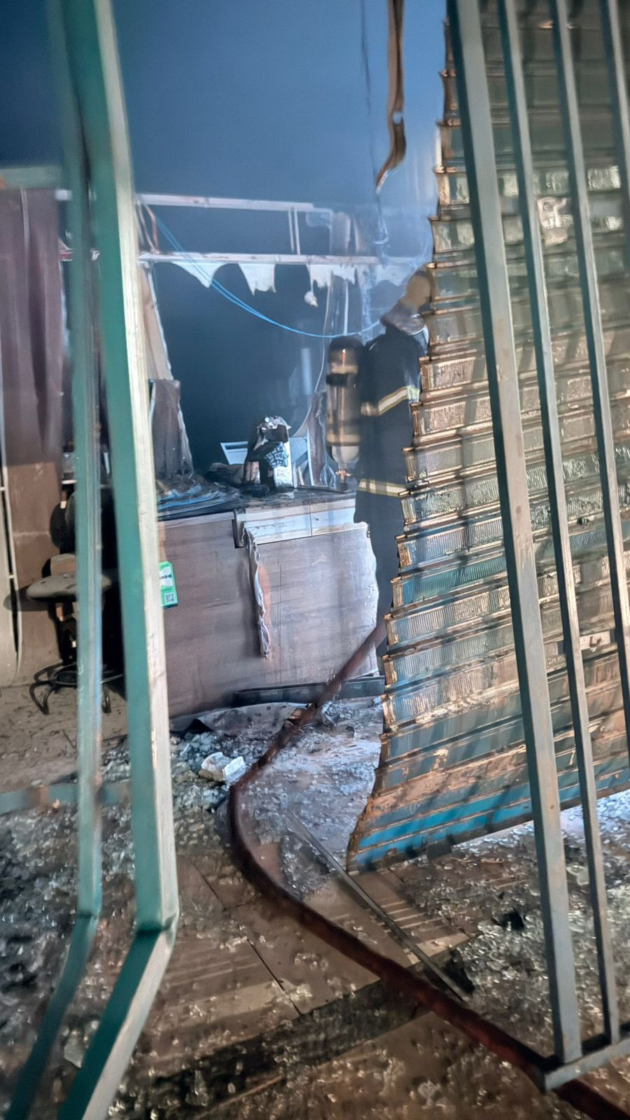 Incêndio em supermercado no Setor Barros. Foto: Divulgação Bombeiros. 