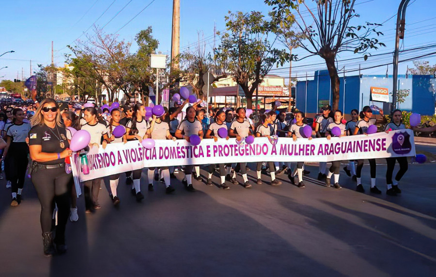 Caminhada Agosto Lilás mobilizou cerca de mil pessoas em Araguaína em ações de conscientização