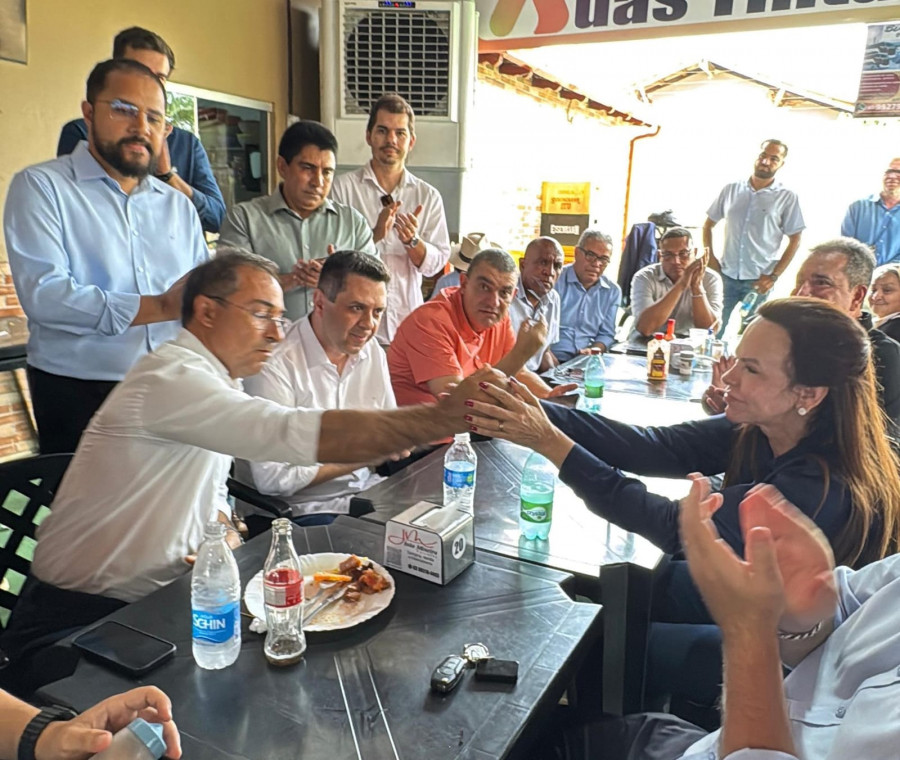 Senadora Professora Dorinha durante encontro com lideranças de Araguaína que selaram apoio à sua pré-candidatura 