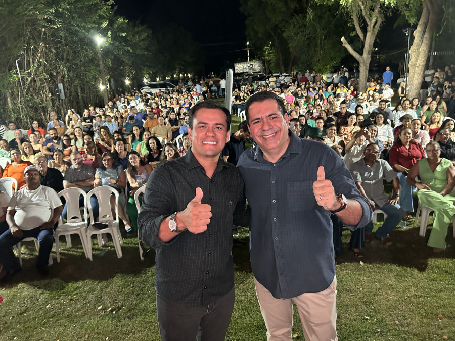 Ao discursar, o vereador e pré-candidato a deputado federal Lucas Campelo ressaltou o papel da liderança política e elogiou a atuação de Marcus Marcelo