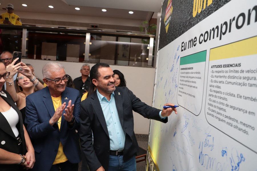 Durante abertura oficial, governador Wanderlei Barbosa lançou a 2ª etapa do projeto de sinalização viária, que contemplou mais 60 municípios - Félix Carneiro/Governo do Tocantins
