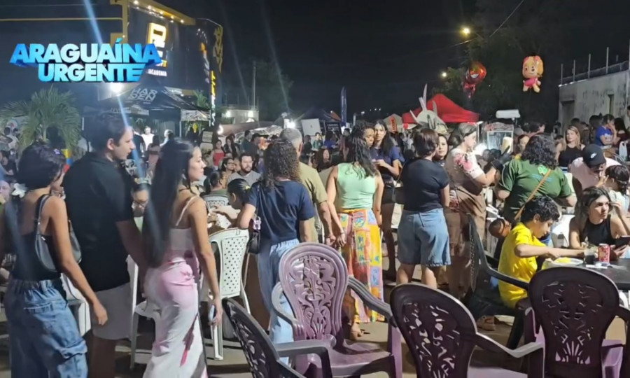 Milhares de pessoas prestigiaram a 10ª Feira do Ipê em noite de negócios e cultura em Araguaína — Foto: reprodução | Instagram Araguaína Urgente
