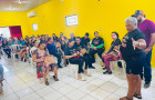  Profissionais da educação se reúnem em assembleia para discutir estratégias da greve e fortalecer o movimento sindical em Araguaína.