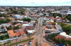 Serão executados 23 mil metros quadrados de pavimentação asfáltica, 6 mil metros quadrados de calçadas com acessibilidade, além de um sistema de drenagem profunda com mais de 3km e a sinalização horizontal e vertical das vias.