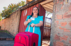Dona Leonor já planeja sua primeira viagem com o cartão do idoso.